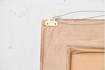 イギリスヴィンテージ　アンティーク調　食器棚の中を覗き込んだようなだまし絵額装　(R-088958)
