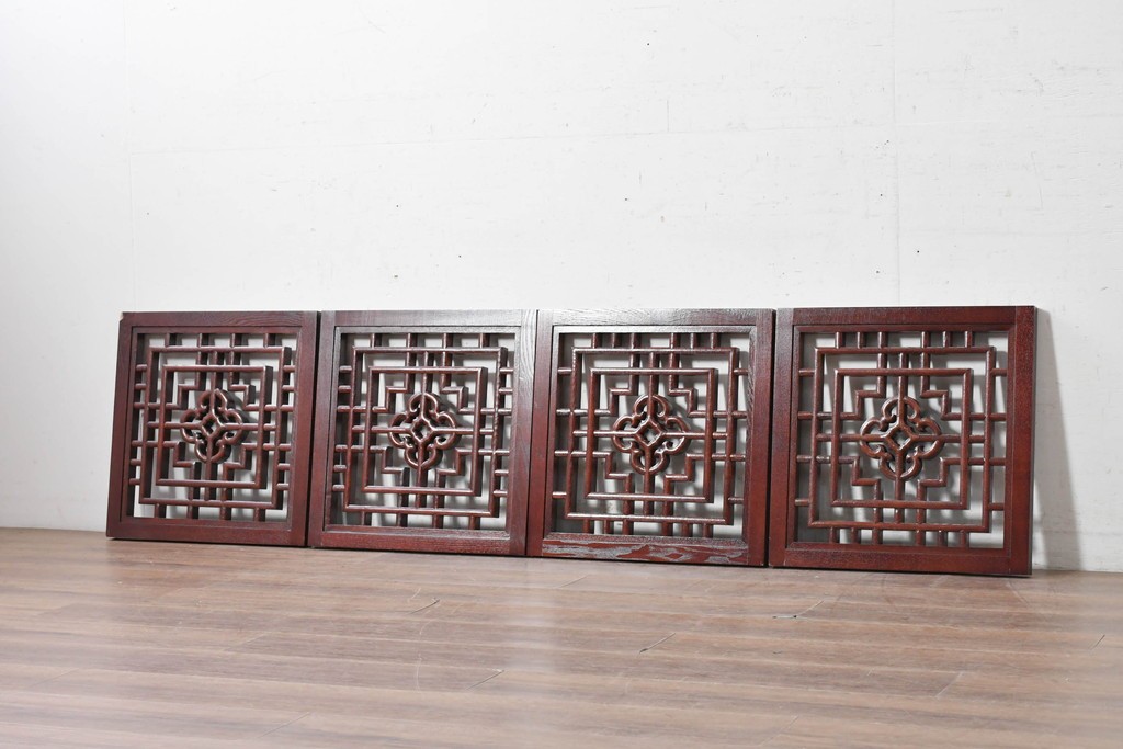 中古建具　中国　美品　タモ材　幾何学模様が美しい中国格子パネル4枚セット　(R-088961)