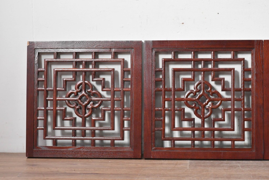 中古建具　中国　美品　タモ材　幾何学模様が美しい中国格子パネル4枚セット　(R-088961)