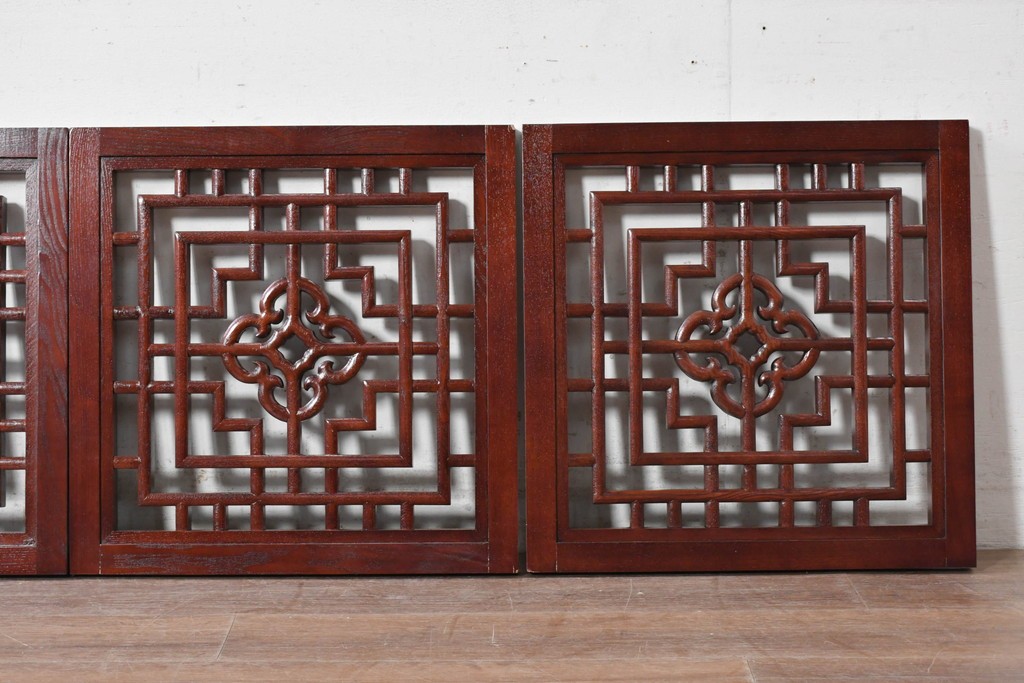 中古建具　中国　美品　タモ材　幾何学模様が美しい中国格子パネル4枚セット　(R-088961)