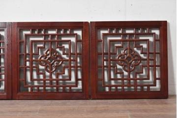 中古建具　中国　美品　タモ材　幾何学模様が美しい中国格子パネル4枚セット　(R-088961)