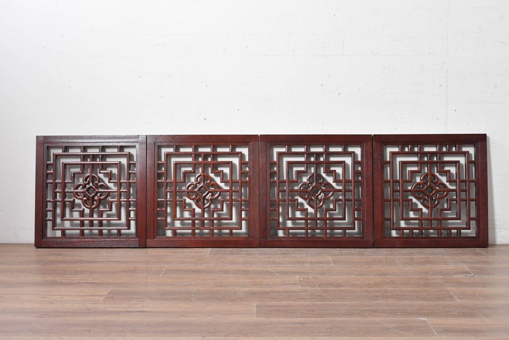 中古建具　中国　美品　タモ材　幾何学模様が美しい中国格子パネル4枚セット　(R-088962)