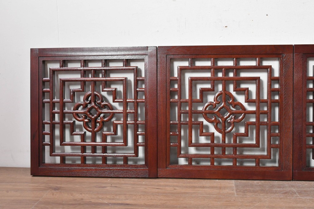 中古建具　中国　美品　タモ材　幾何学模様が美しい中国格子パネル4枚セット　(R-088962)