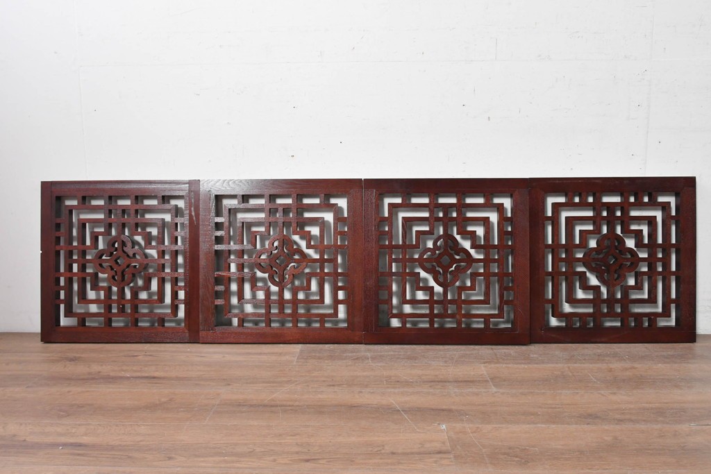 中古建具　中国　美品　タモ材　幾何学模様が美しい中国格子パネル4枚セット　(R-088962)