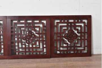 中古建具　中国　美品　タモ材　幾何学模様が美しい中国格子パネル4枚セット　(R-088962)