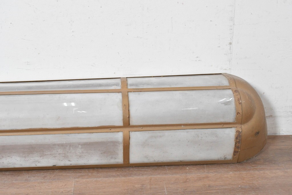 【簡易リペア限定品】　特大!!　幅1750mm　圧倒的な存在感を放つ無骨なフレームデザインの照明カバー　(R-088966)