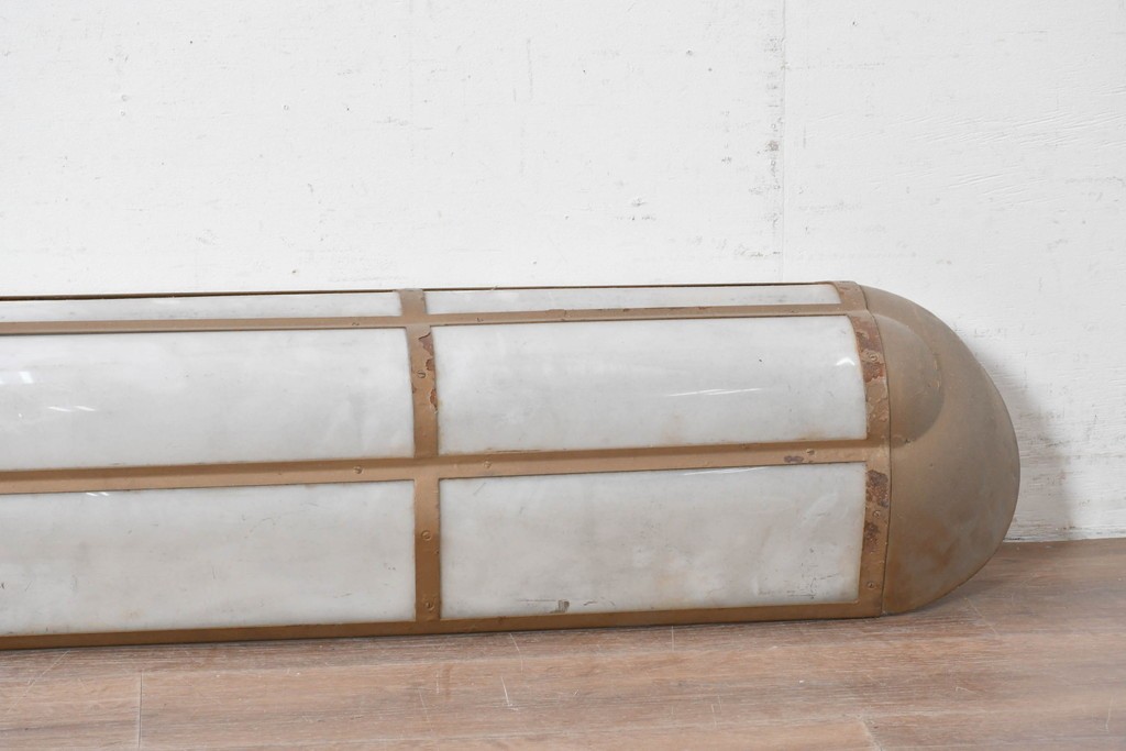 【簡易リペア限定品】　特大!!　幅1750mm　圧倒的な存在感を放つ無骨なフレームデザインの照明カバー　(R-088967)