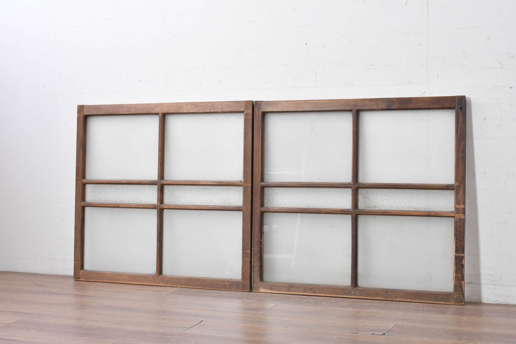 ヴィンテージ建具　昭和中期　レトロなガラス窓2枚セット　(R-088970)