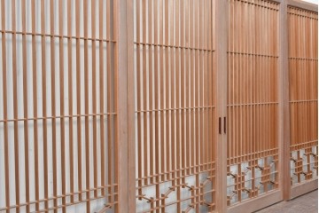 ヴィンテージ建具　昭和後期　組子細工が映える片面ガラス書院窓4枚セット　(R-088973)