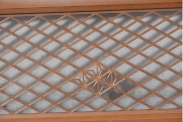 ヴィンテージ建具　昭和後期　片面ガラス　幾何学的な組子が美しい欄間1枚　(R-088974)
