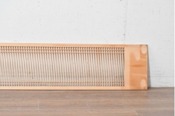 ヴィンテージ建具　昭和後期　すっきりとした縦格子が上品な筬欄間1枚　(R-088976)