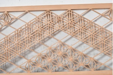 ヴィンテージ建具　昭和後期　麻の葉文様を取り入れた幾何学模様の組子欄間1枚　(R-088977)