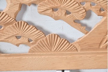 ヴィンテージ建具　昭和後期　鶴松図の彫刻があしらわれた彫刻欄間2枚セット　(R-088978)