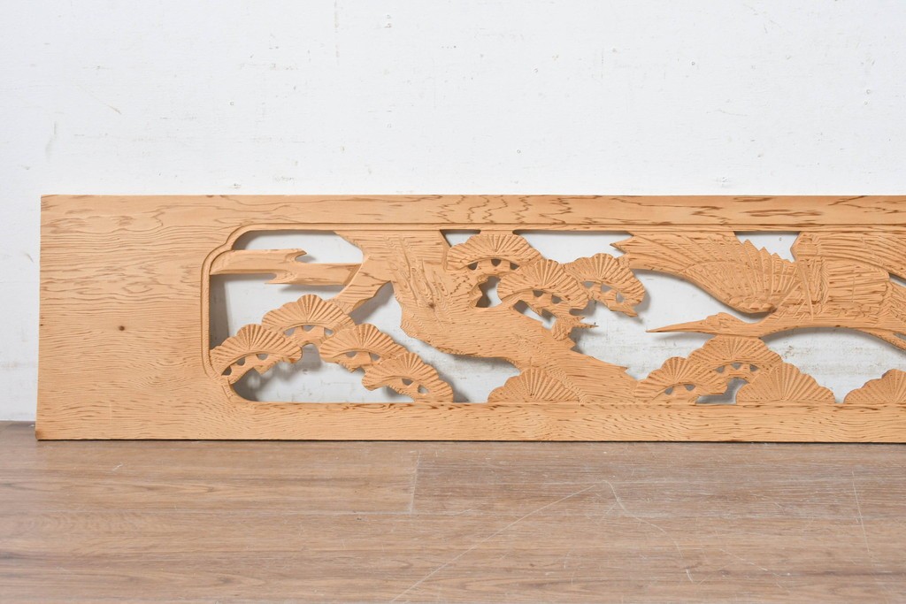 ヴィンテージ建具　昭和後期　鶴松図の彫刻があしらわれた彫刻欄間2枚セット　(R-088978)