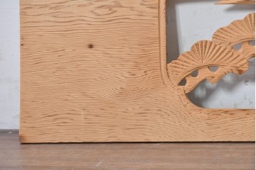 ヴィンテージ建具　昭和後期　鶴松図の彫刻があしらわれた彫刻欄間2枚セット　(R-088978)