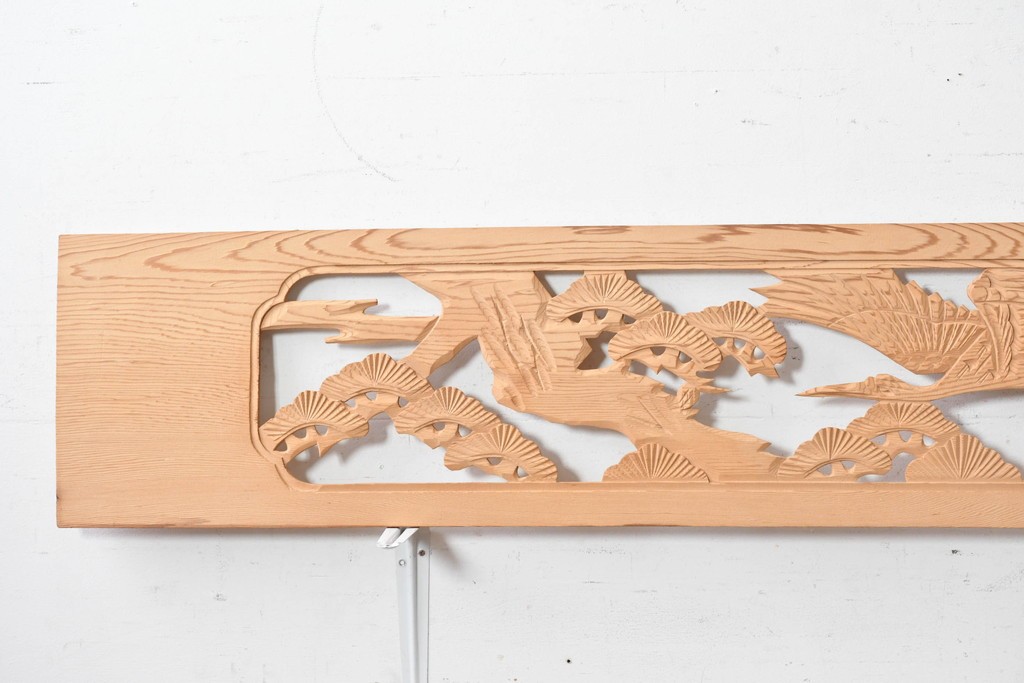 ヴィンテージ建具　昭和後期　鶴松図の彫刻があしらわれた彫刻欄間2枚セット　(R-088979)