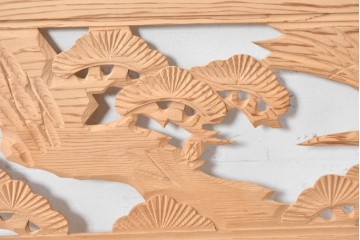 ヴィンテージ建具　昭和後期　鶴松図の彫刻があしらわれた彫刻欄間2枚セット　(R-088979)