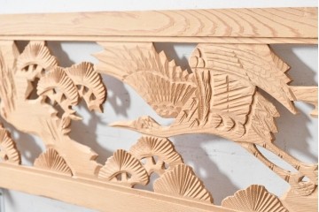 ヴィンテージ建具　昭和後期　鶴松図の彫刻があしらわれた彫刻欄間2枚セット　(R-088979)
