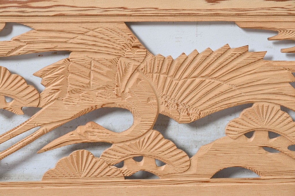 ヴィンテージ建具　昭和後期　鶴松図の彫刻があしらわれた彫刻欄間2枚セット　(R-088979)