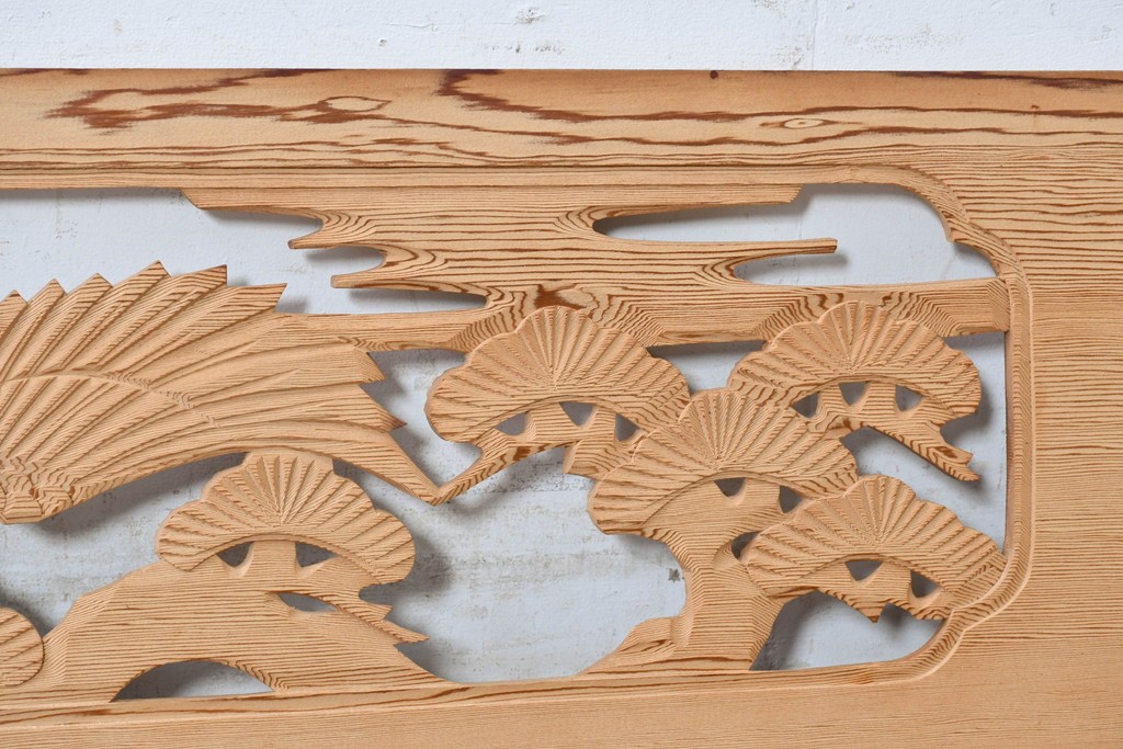 ヴィンテージ建具　昭和後期　鶴松図の彫刻があしらわれた彫刻欄間2枚セット　(R-088979)