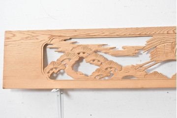 ヴィンテージ建具　昭和後期　鶴松図の彫刻があしらわれた彫刻欄間2枚セット　(R-088979)