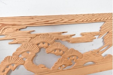 ヴィンテージ建具　昭和後期　鶴松図の彫刻があしらわれた彫刻欄間2枚セット　(R-088979)