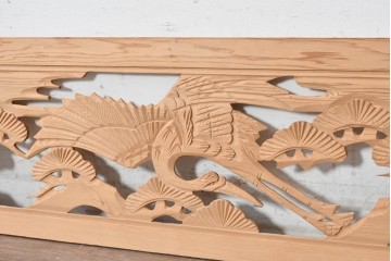 ヴィンテージ建具　昭和後期　鶴松図の彫刻があしらわれた彫刻欄間2枚セット　(R-088979)