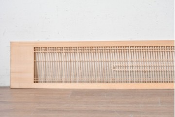 ヴィンテージ建具　昭和後期　整然と並ぶ格子に流れるような曲線が美しい筬欄間2枚セット　(R-088981)