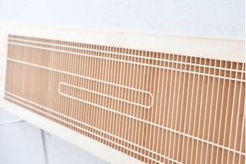 ヴィンテージ建具　昭和後期　整然と並ぶ格子に流れるような曲線が美しい筬欄間2枚セット　(R-088981)