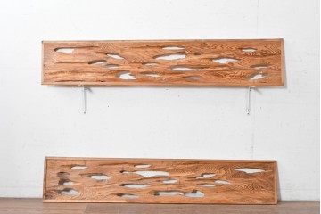 ヴィンテージ建具　昭和後期　屋久杉材　節穴を活かしたデザインが味わい深い欄間2枚セット　(R-088982)