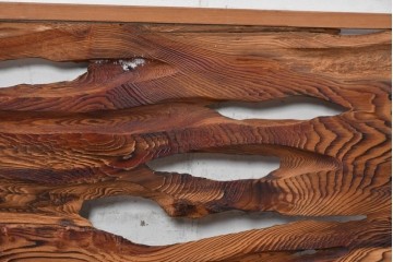 ヴィンテージ建具　昭和後期　屋久杉　節穴を活かしたデザインが趣深い欄間2枚セット　(R-088983)