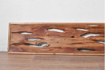 ヴィンテージ建具　昭和後期　屋久杉　節穴を活かしたデザインが趣深い欄間2枚セット　(R-088983)