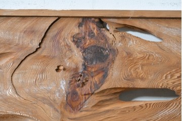 ヴィンテージ建具　昭和後期　屋久杉　節穴を活かしたデザインが味わい深い欄間2枚セット　(R-088984)