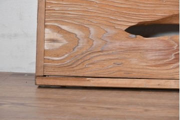 ヴィンテージ建具　昭和後期　屋久杉　節穴を活かしたデザインが味わい深い欄間2枚セット　(R-088985)