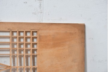 ヴィンテージ建具　昭和後期　彫刻入り　松竹梅の意匠と繊細な組子が美しい欄間2枚セット　(R-088986)