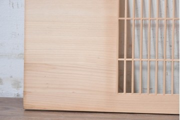 ヴィンテージ建具　昭和後期　筬格子に鶴と松の立体彫刻が映える欄間2枚セット　(R-088991)