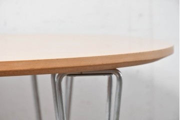 デンマークヴィンテージ　FRITZ HANSEN(フリッツハンセン)　数学的曲線でデザインされたスーパー円テーブル　現行定価約34万円　(R-088999)