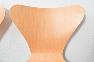 中古　美品　FRITZ HANSEN(フリッツハンセン)　ビーチ材　SERIES 7(セブンチェア)　ナチュラルなダイニングチェア2脚セット　現行定価2脚で約14万円　(R-089000)