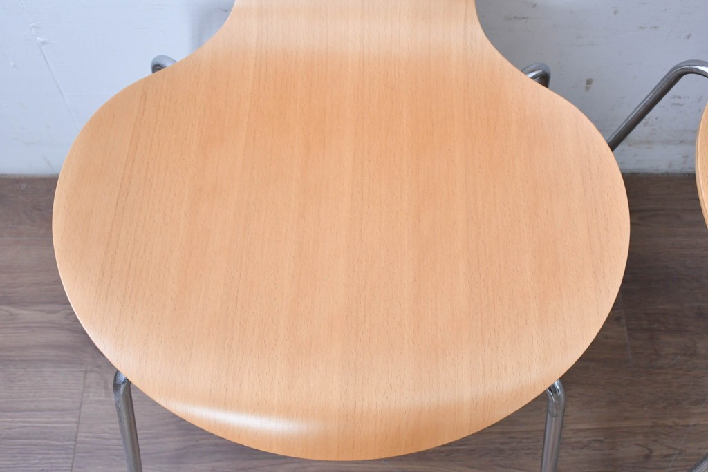 中古　美品　FRITZ HANSEN(フリッツハンセン)　ビーチ材　SERIES 7(セブンチェア)　ナチュラルなダイニングチェア2脚セット　現行定価2脚で約14万円　(R-089000)