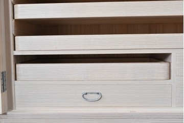 中古　美品　伝統工芸士　田澤謙介作　胴厚・四方丸の加茂総桐箪笥　(R-089002)
