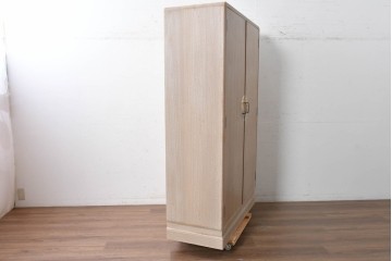 中古　伝統工芸士　田澤謙介作　菊文様の金具が上品な加茂総桐箪笥　(R-089003)