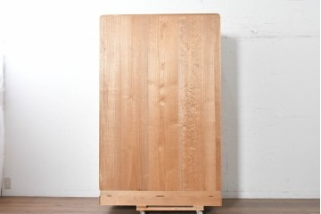 中古　伝統工芸士　田澤謙介作　菊文様の金具が上品な加茂総桐箪笥　(R-089003)