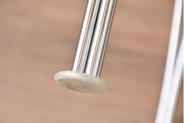 中古　FRITZ HANSEN(フリッツハンセン)　数学的曲線でデザインされたスーパー円テーブル　現行定価約34万円　(R-089008)