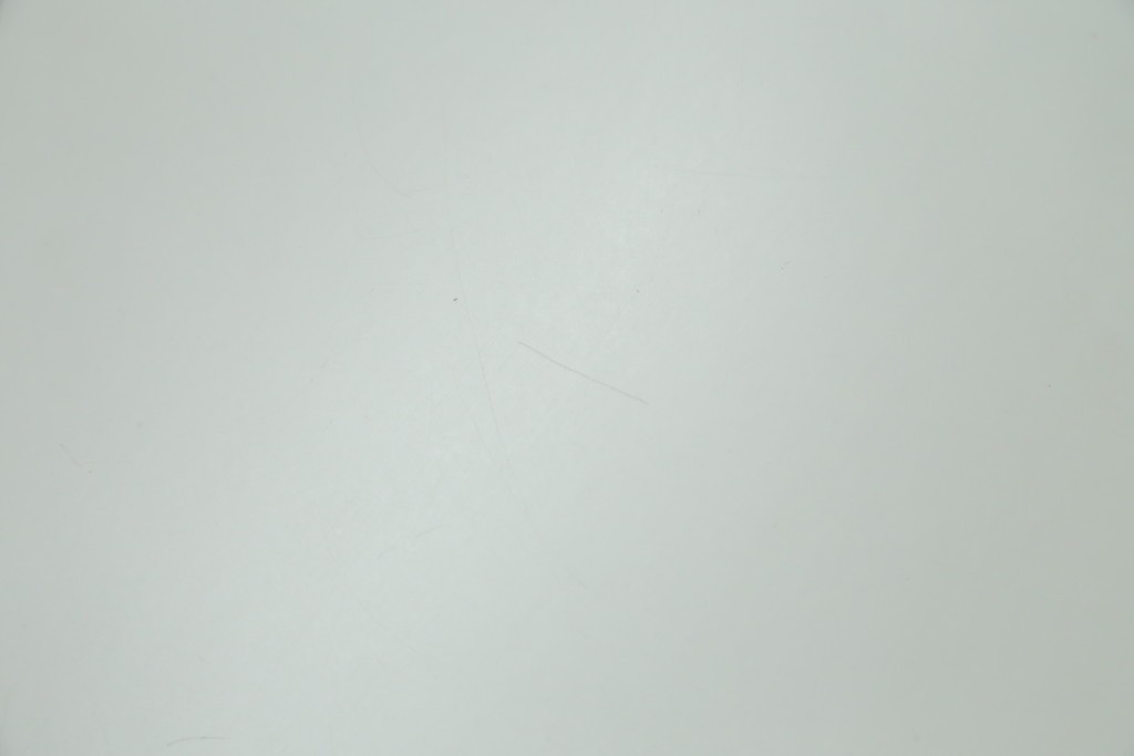 中古　FRITZ HANSEN(フリッツハンセン)　数学的曲線でデザインされたスーパー円テーブル　現行定価約34万円　(R-089008)