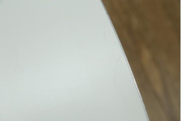 中古　FRITZ HANSEN(フリッツハンセン)　数学的曲線でデザインされたスーパー円テーブル　現行定価約34万円　(R-089008)