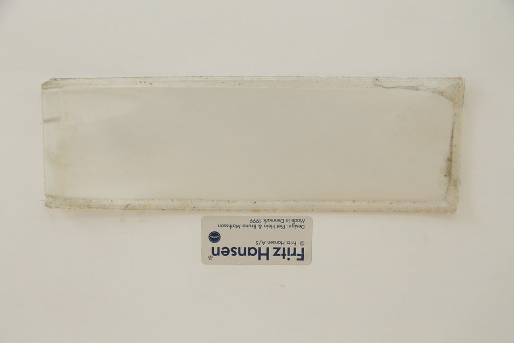 中古　FRITZ HANSEN(フリッツハンセン)　数学的曲線でデザインされたスーパー円テーブル　現行定価約34万円　(R-089008)