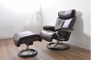 中古　美品　EKORNES(エコーネス)　Stressless Magic(ストレスレス マジック)　シグニチャー　Mサイズ　本革　オットマン付きストレスレスチェア　定価約75万円　(R-089009)