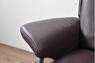 中古　美品　EKORNES(エコーネス)　Stressless Magic(ストレスレス マジック)　シグニチャー　Mサイズ　本革　オットマン付きストレスレスチェア　定価約75万円　(R-089009)
