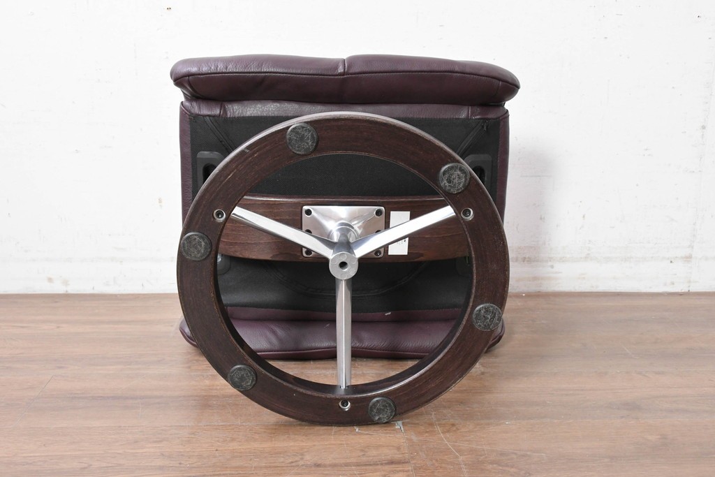 中古　美品　EKORNES(エコーネス)　Stressless Magic(ストレスレス マジック)　シグニチャー　Mサイズ　本革　オットマン付きストレスレスチェア　定価約75万円　(R-089009)