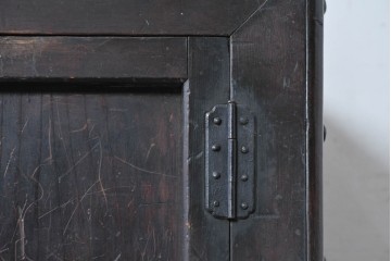 和製アンティーク　江戸期から明治期　希少な小振りサイズの階段箪笥　(R-089011)